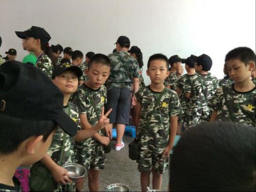 做个友善的人,你的心里会充满阳光