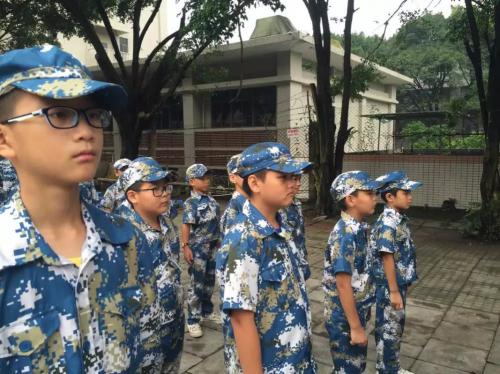 黄埔军事冬令营让孩子更加自信